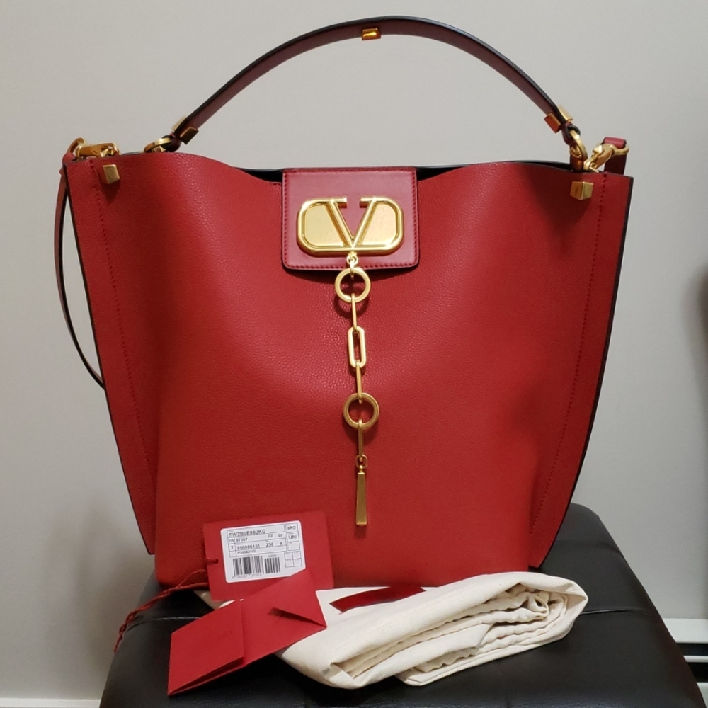 Valentino v logo escape bag